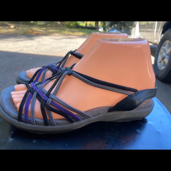 skechers ankle strap sandals